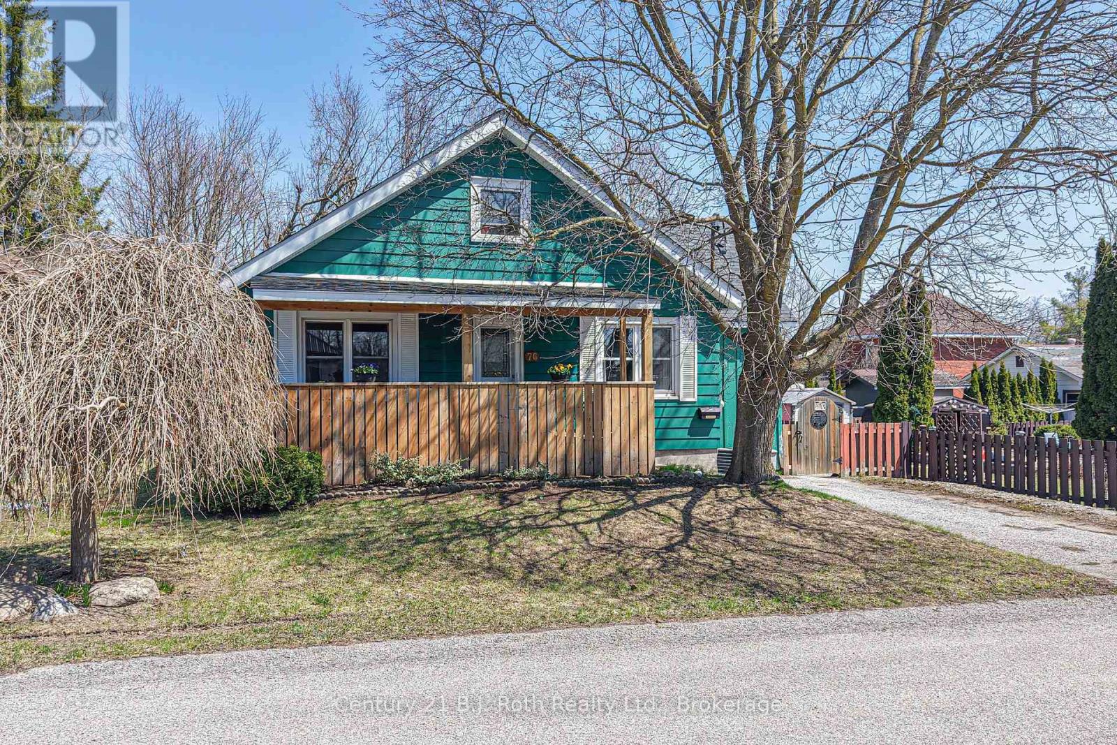 76 MCKENZIE STREET, Orillia, Ontario