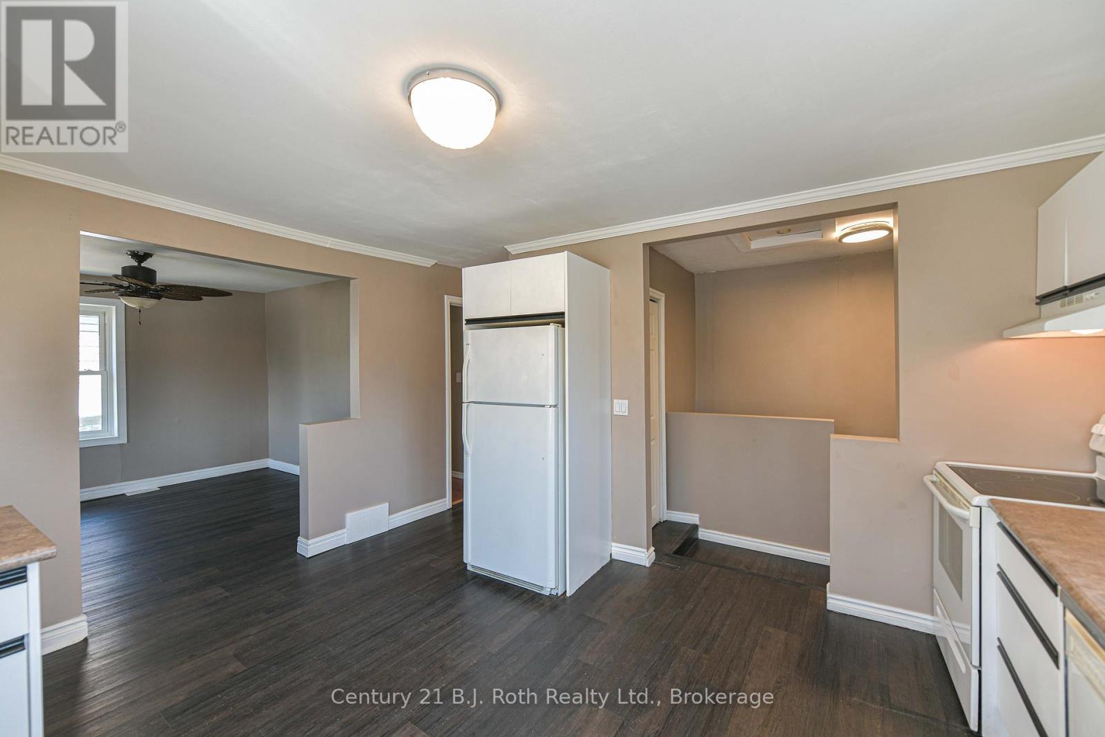 76 Mckenzie Street, Orillia, Ontario  L3V 6A7 - Photo 14 - S13056760