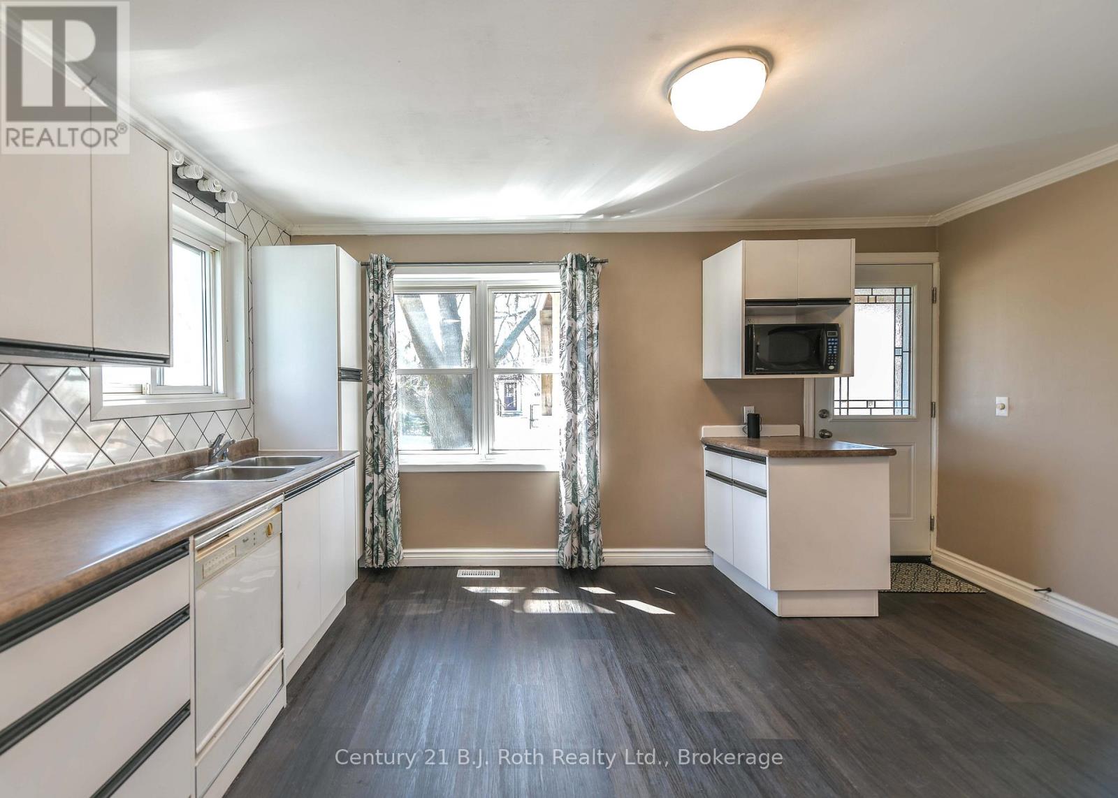 76 Mckenzie Street, Orillia, Ontario  L3V 6A7 - Photo 15 - S13056760