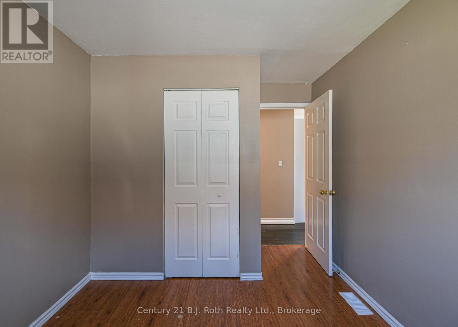 76 Mckenzie Street, Orillia, Ontario  L3V 6A7 - Photo 17 - S13056760