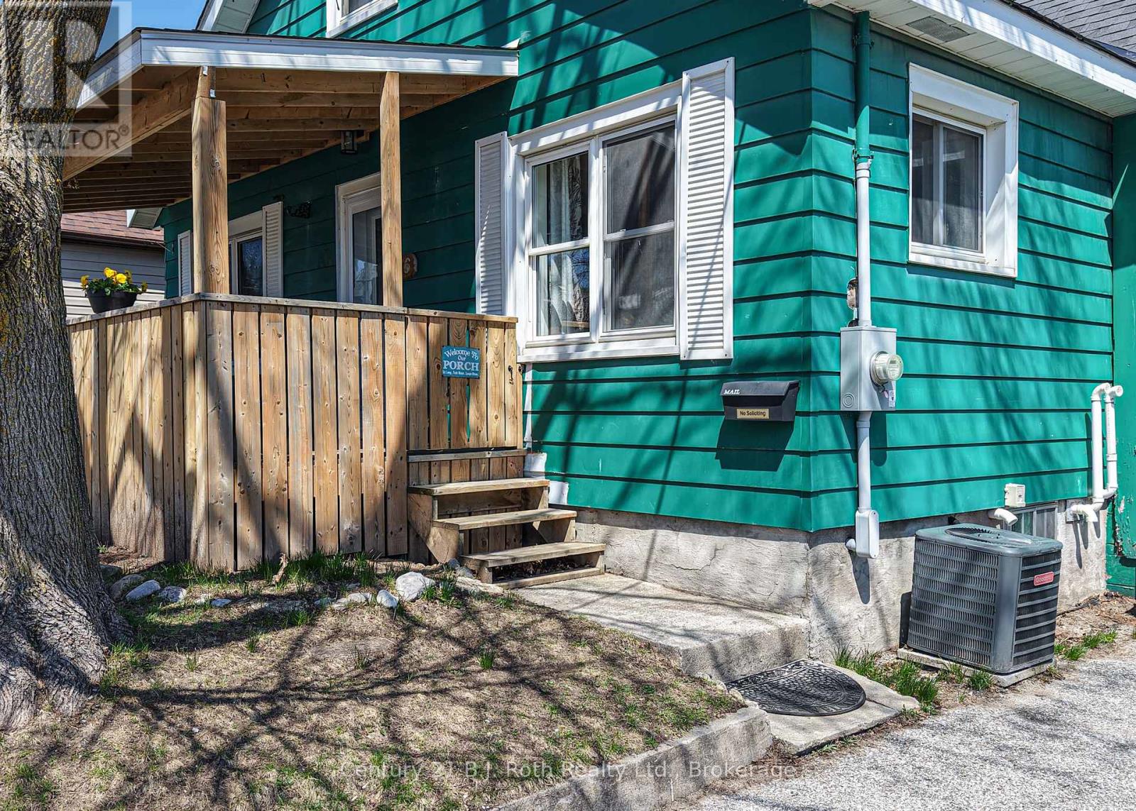 76 Mckenzie Street, Orillia, Ontario  L3V 6A7 - Photo 6 - S13056760