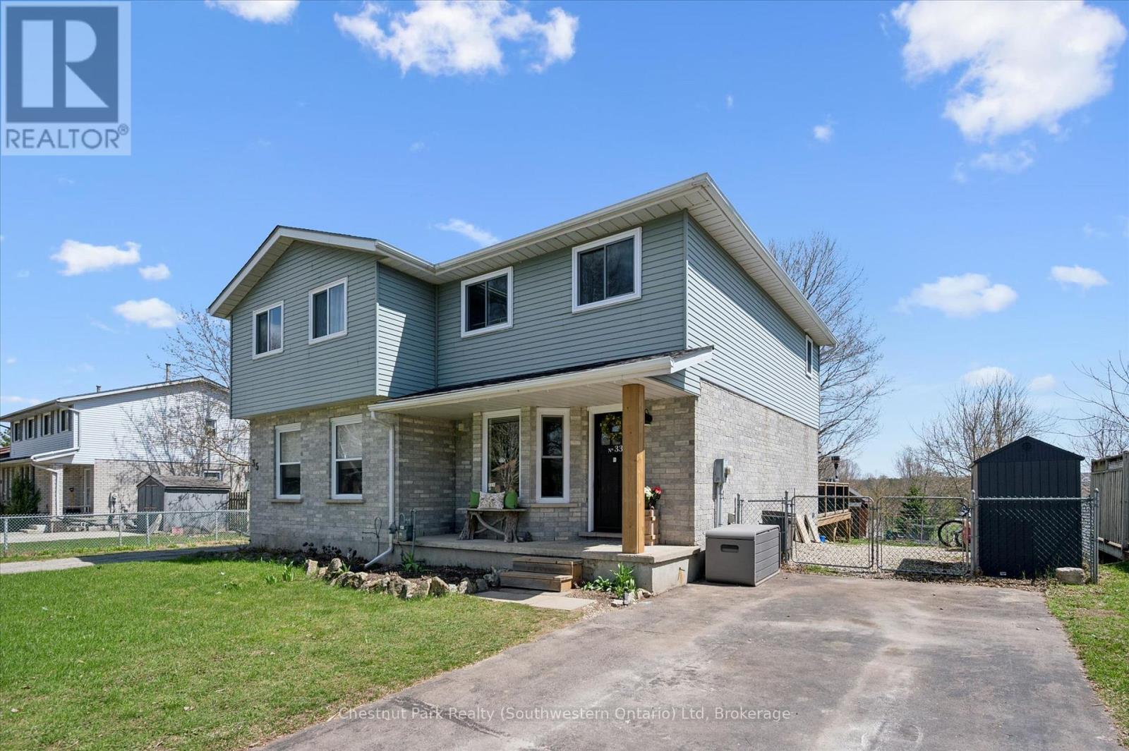 33 Wilson Crescent, Centre Wellington, Ontario  N0B 1S0 - Photo 3 - X13056596