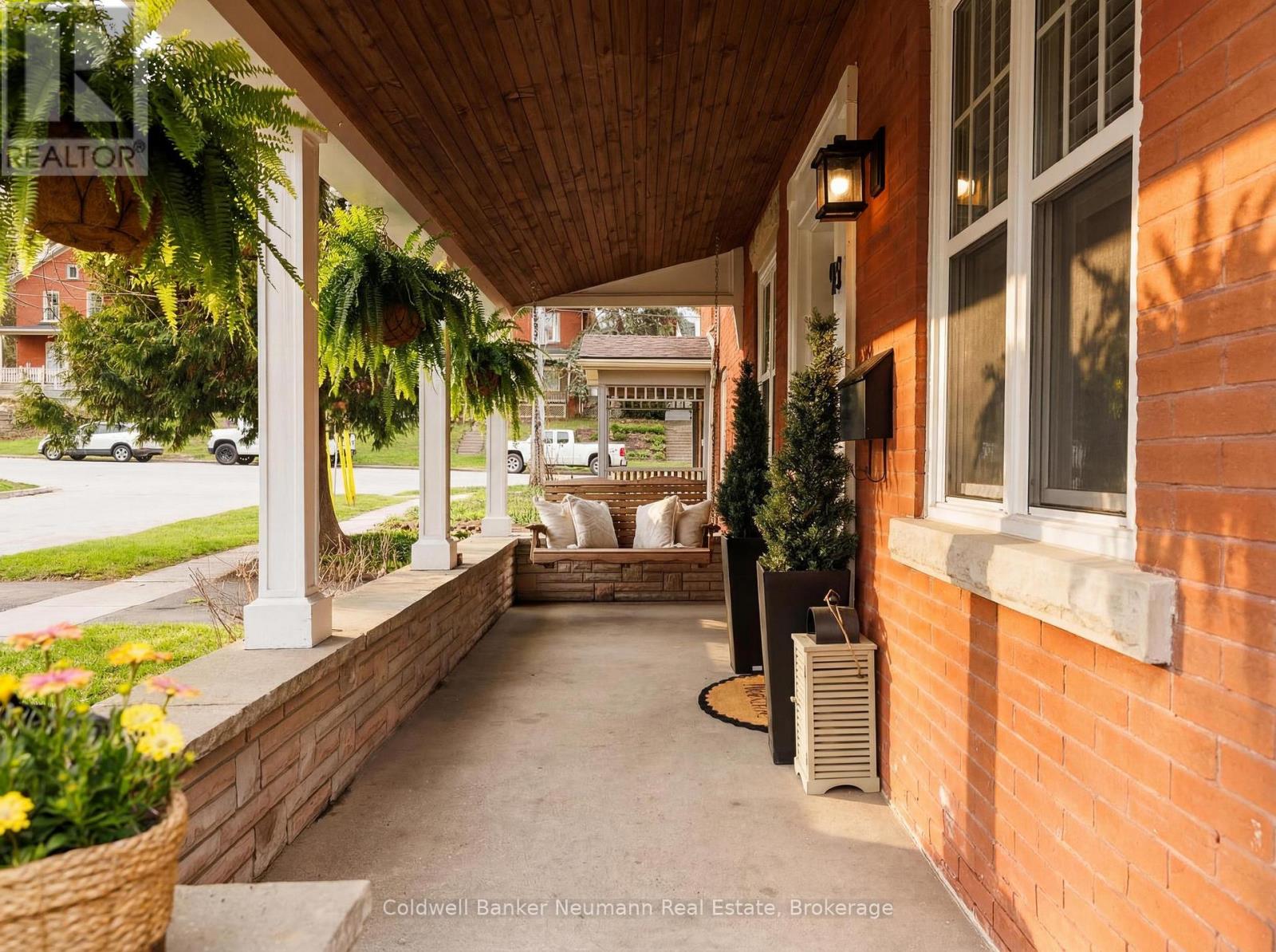 93 Durham Street, Guelph, Ontario  N1H 2Y4 - Photo 2 - X13056706