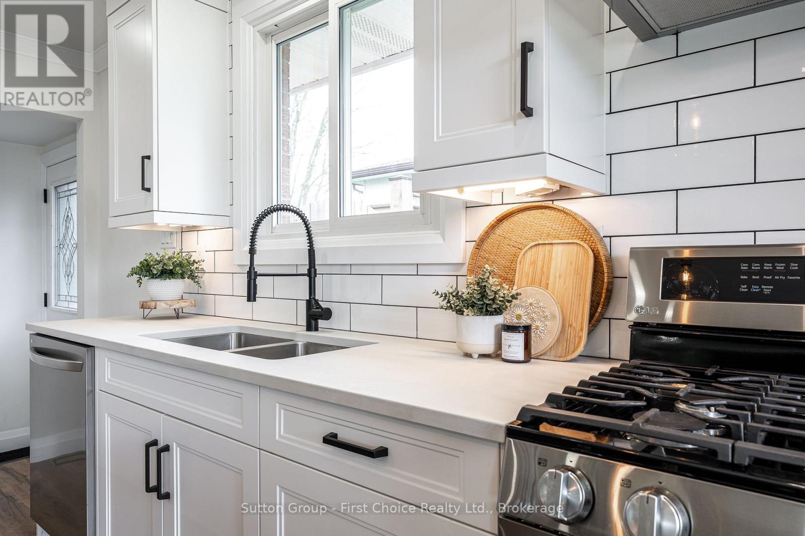 185 Mowat Street, Stratford, Ontario  N5A 2C2 - Photo 15 - X13056886