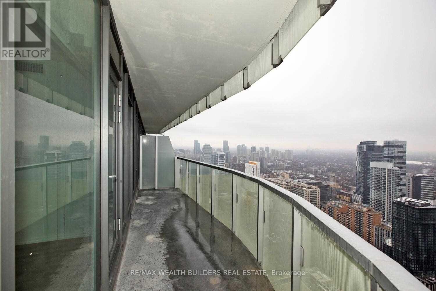 4305 - 197 Yonge Street, Toronto, Ontario  M5B 1M4 - Photo 15 - C13056648