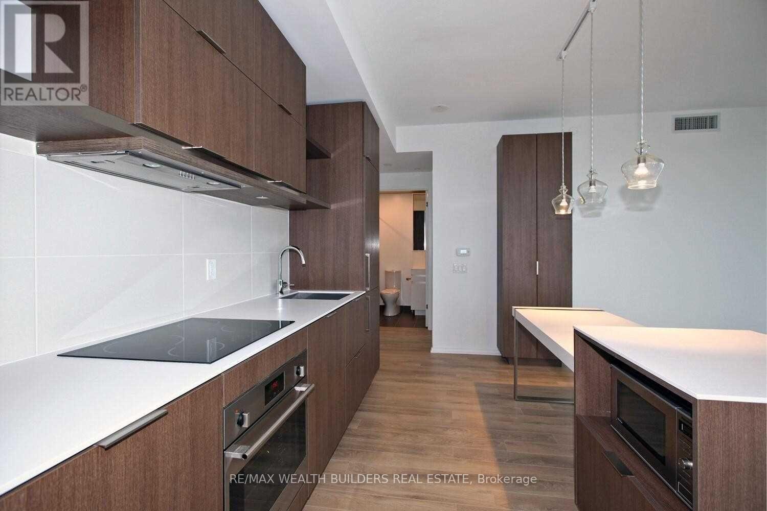 4305 - 197 Yonge Street, Toronto, Ontario  M5B 1M4 - Photo 5 - C13056648