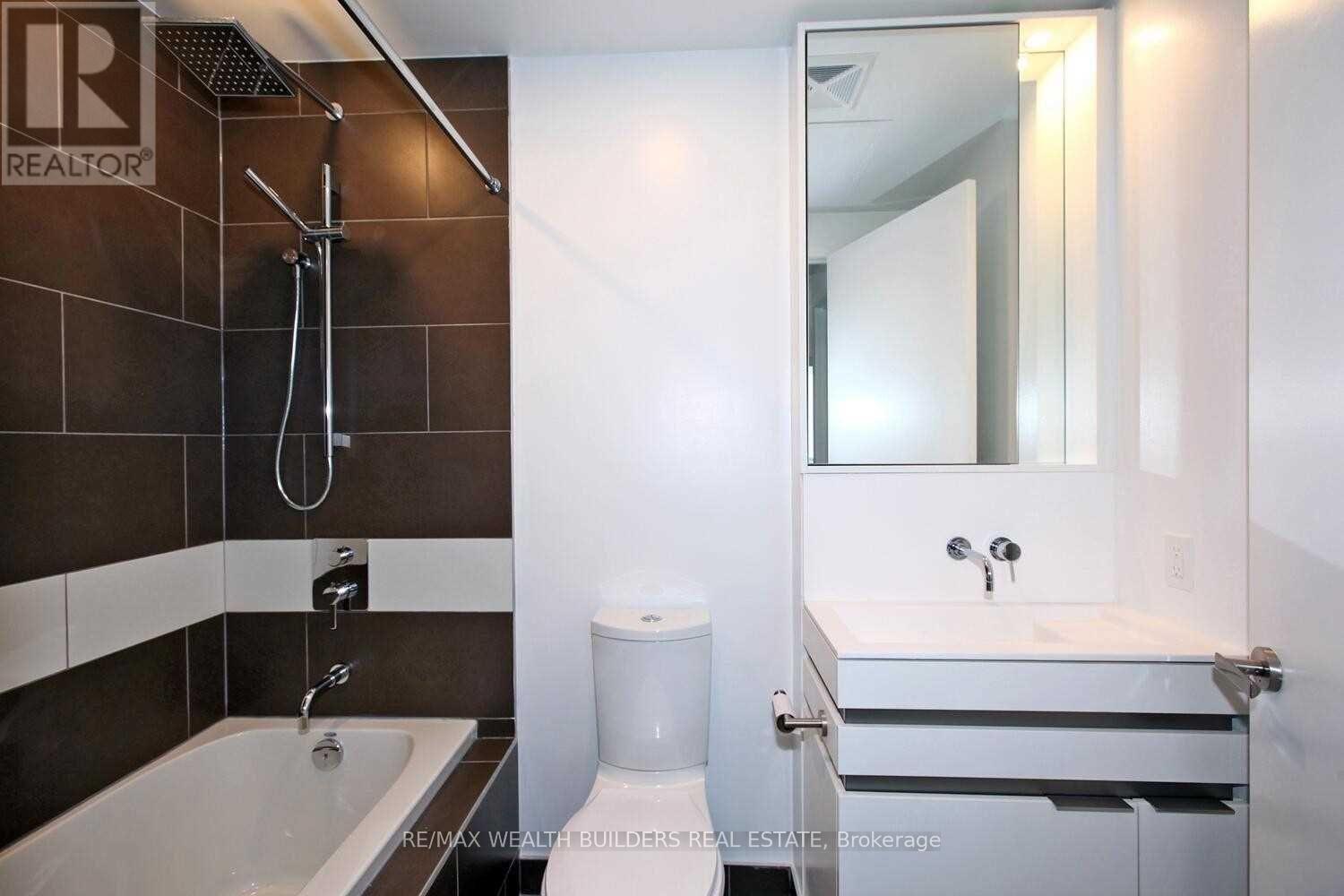 4305 - 197 Yonge Street, Toronto, Ontario  M5B 1M4 - Photo 9 - C13056648