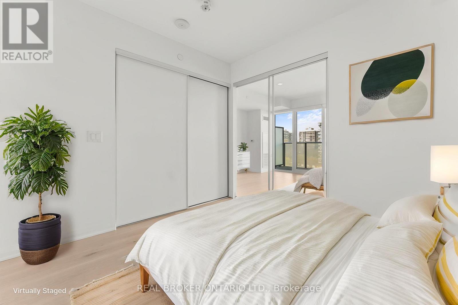 906 - 99 Foxbar Road, Toronto, Ontario  M4V 2G5 - Photo 13 - C13056684