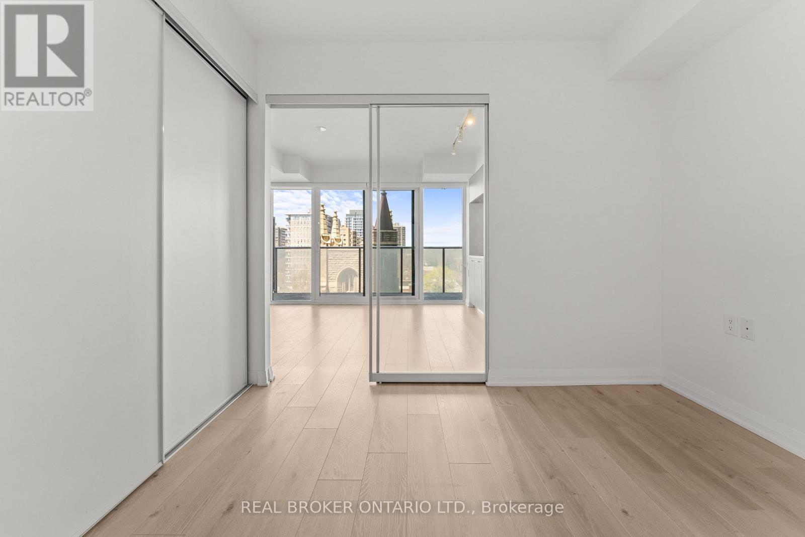 906 - 99 Foxbar Road, Toronto, Ontario  M4V 2G5 - Photo 16 - C13056684