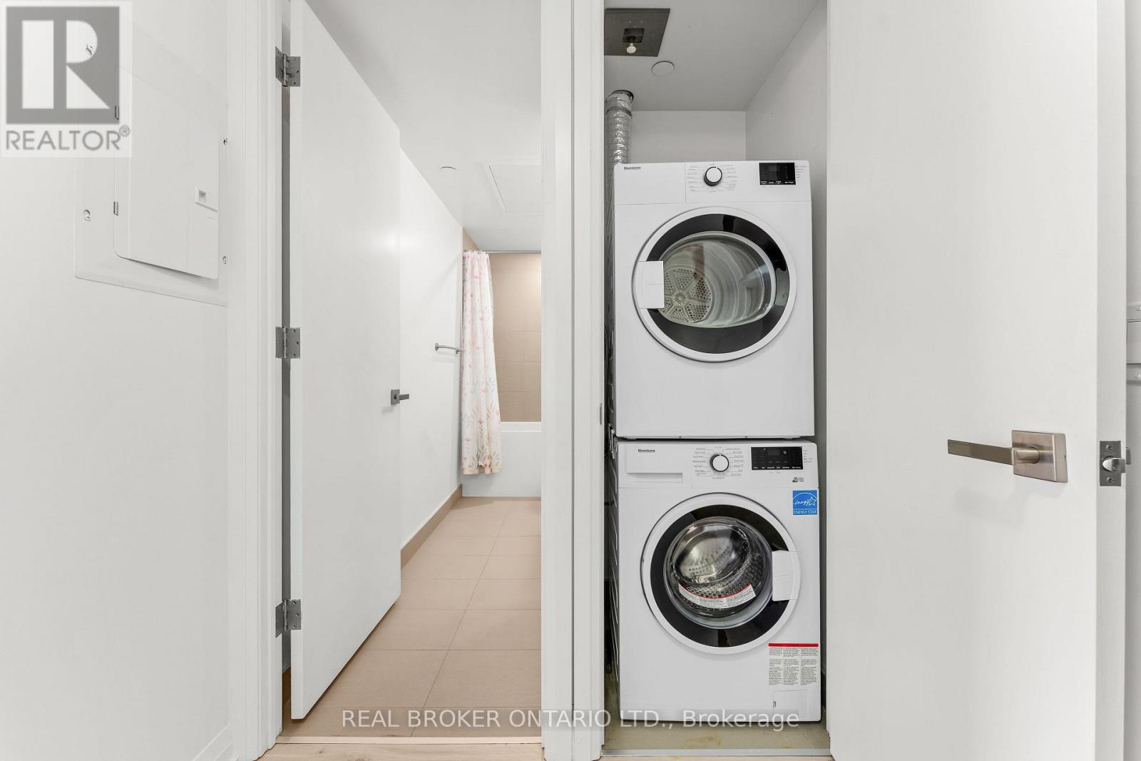 906 - 99 Foxbar Road, Toronto, Ontario  M4V 2G5 - Photo 18 - C13056684