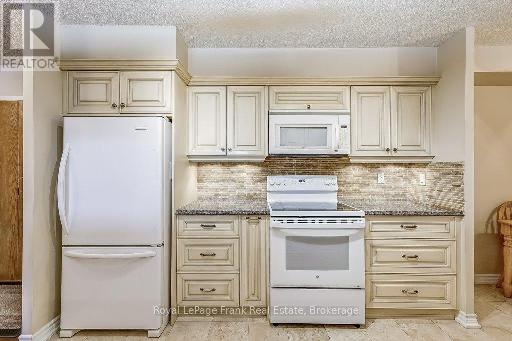 306 - 100 Upper Madison Avenue, Toronto, Ontario  M2N 6M4 - Photo 9 - C13056694