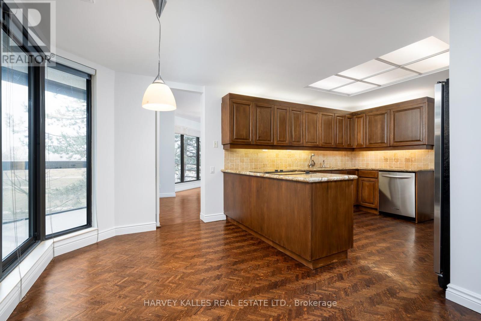 204 - 70 Rosehill Avenue, Toronto, Ontario  M4T 2W7 - Photo 13 - C13056736