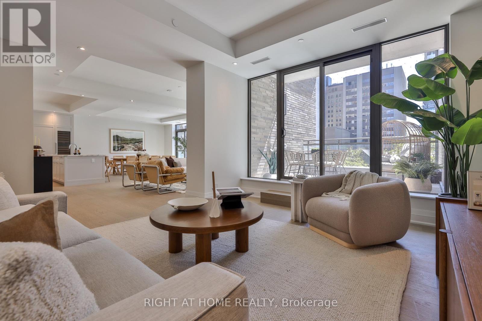 404 - 10 Prince Arthur Avenue, Toronto, Ontario  M5R 1A9 - Photo 11 - C13056756