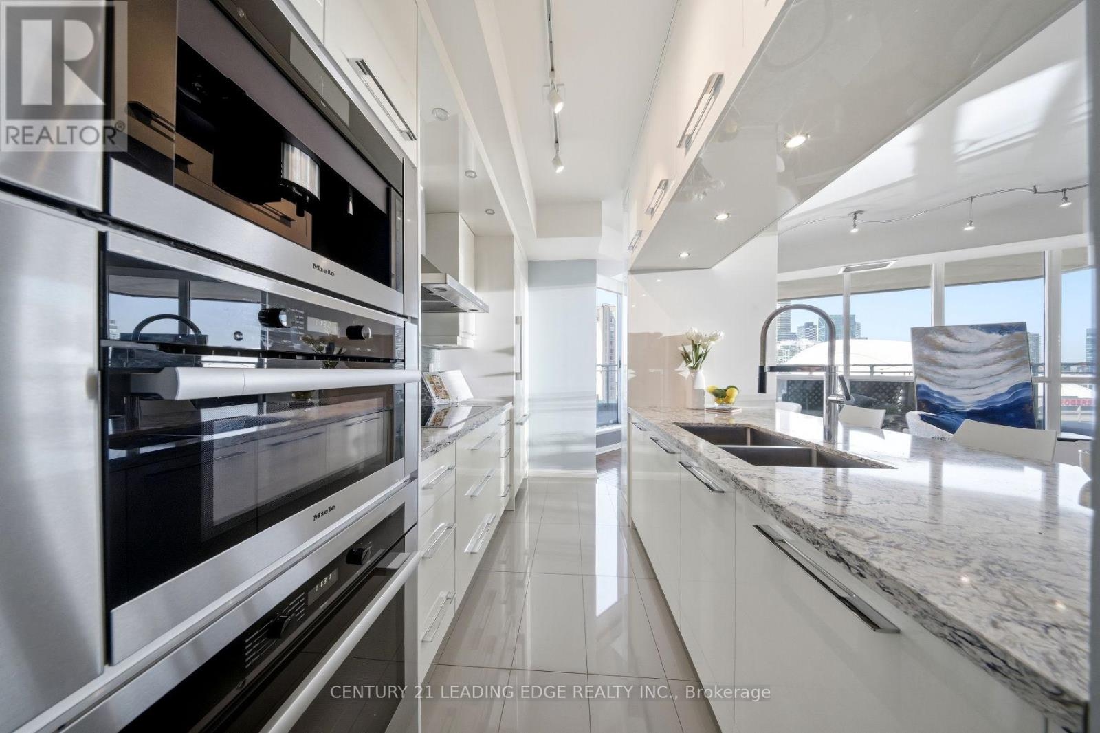 2617 - 230 Queens Quay W, Toronto, Ontario  M5J 2Y7 - Photo 13 - C13056762