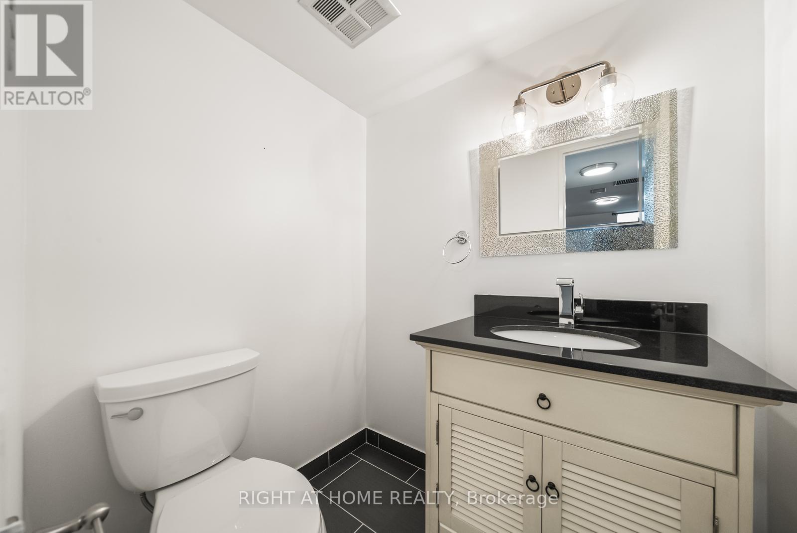 605 - 19 Dundonald Street, Toronto, Ontario  M4Y 1K3 - Photo 19 - C13056914