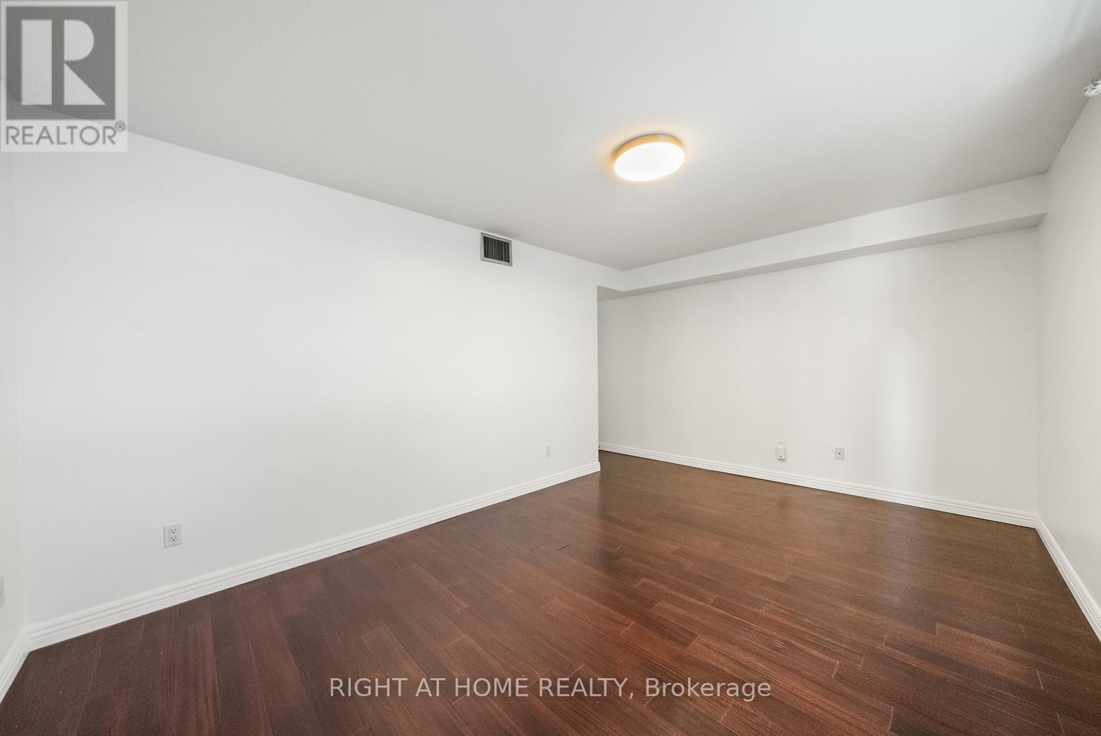 605 - 19 Dundonald Street, Toronto, Ontario  M4Y 1K3 - Photo 24 - C13056914