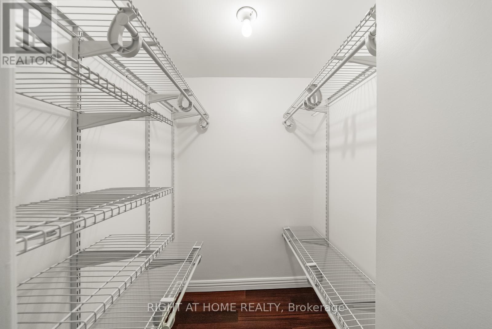 605 - 19 Dundonald Street, Toronto, Ontario  M4Y 1K3 - Photo 26 - C13056914