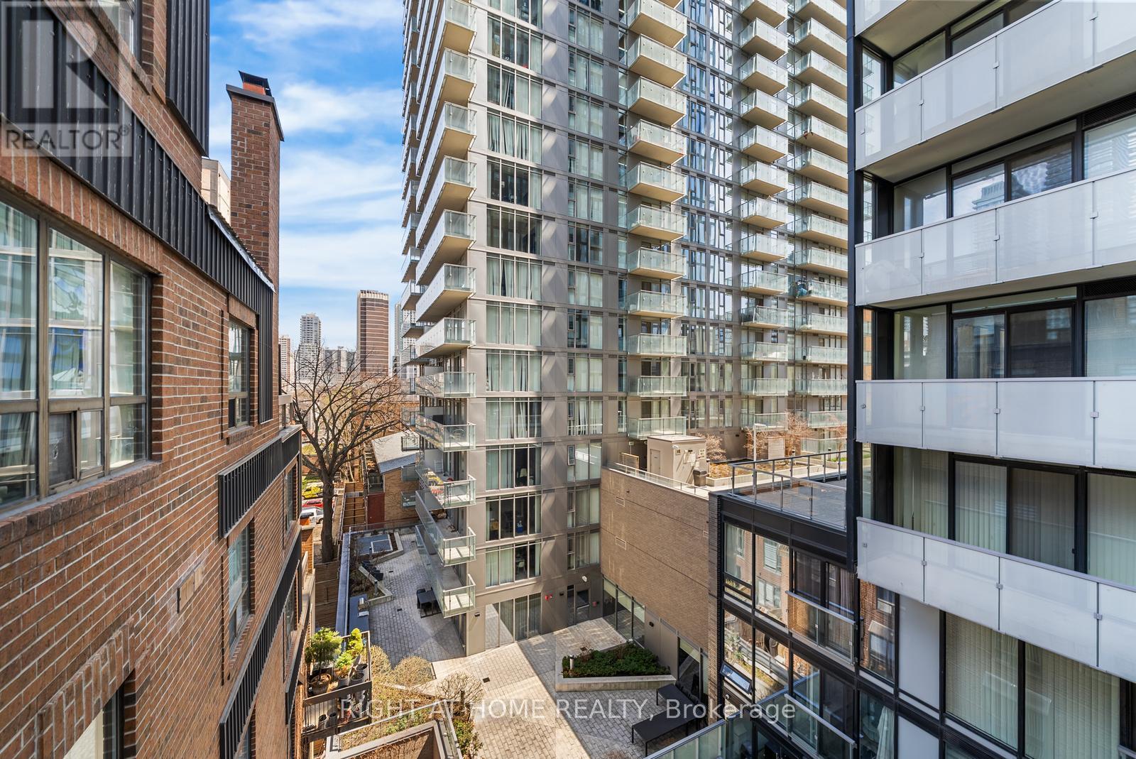 605 - 19 Dundonald Street, Toronto, Ontario  M4Y 1K3 - Photo 36 - C13056914