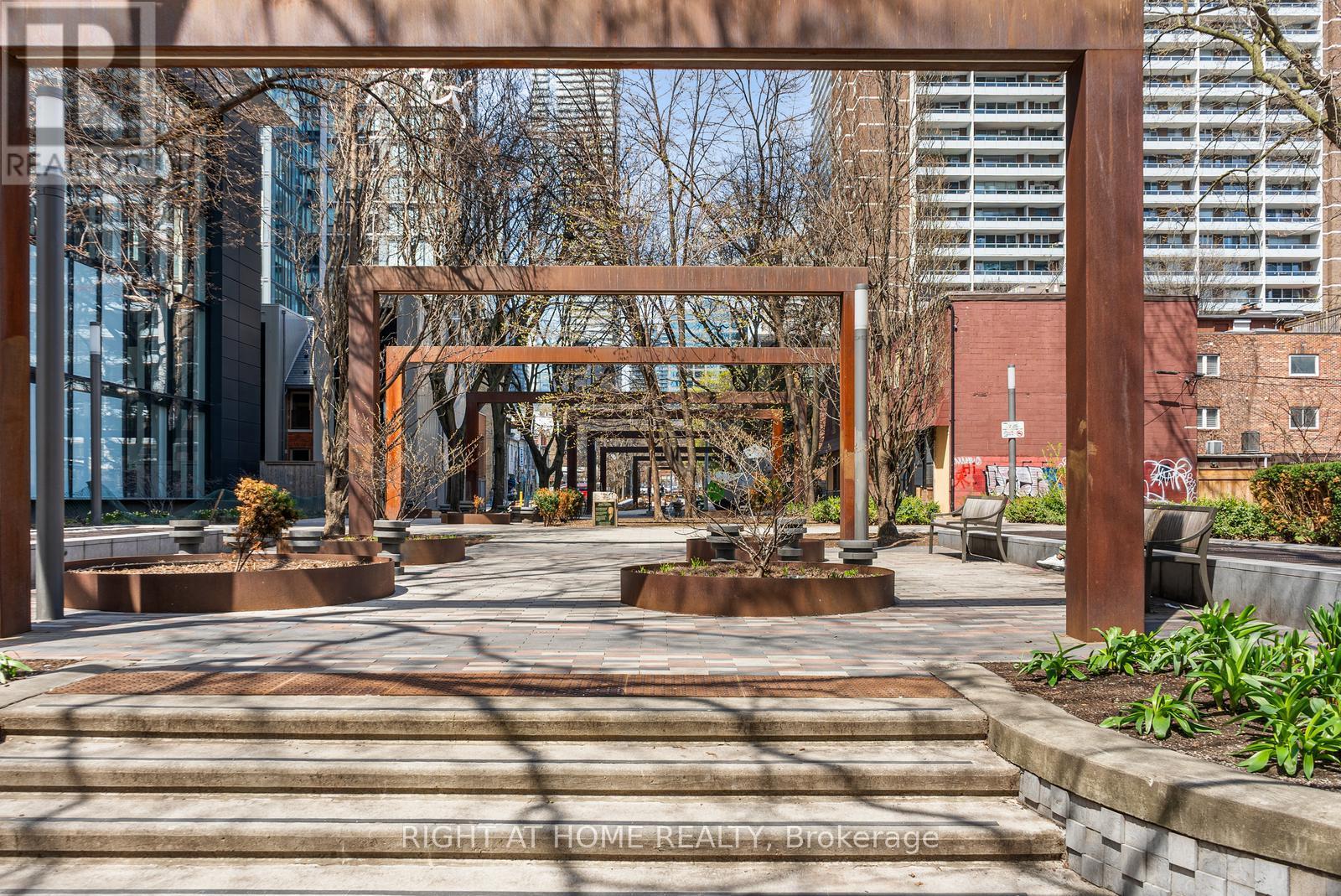 605 - 19 Dundonald Street, Toronto, Ontario  M4Y 1K3 - Photo 41 - C13056914