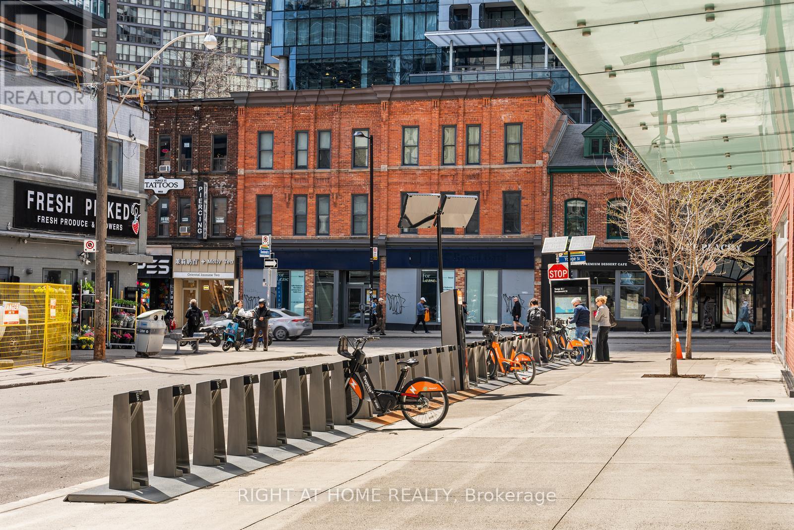 605 - 19 Dundonald Street, Toronto, Ontario  M4Y 1K3 - Photo 42 - C13056914