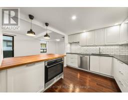 605 - 19 DUNDONALD STREET, Toronto, Ontario