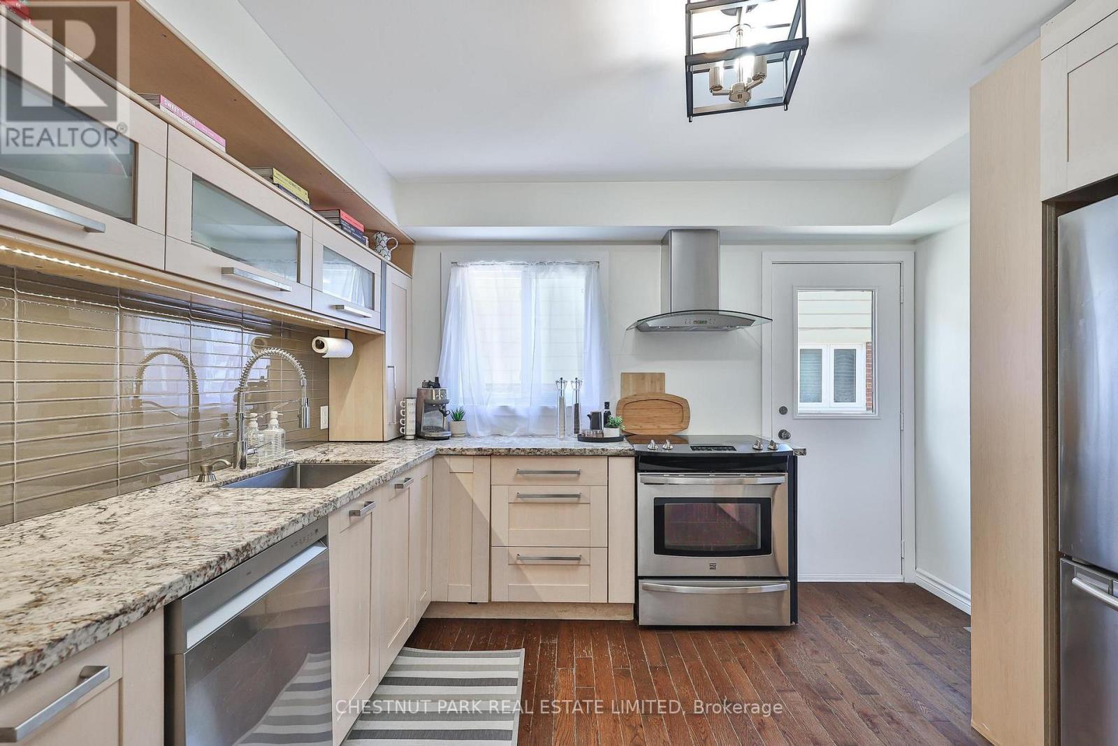 54 Loganberry Crescent, Toronto, Ontario  M2H 3H1 - Photo 10 - C13056948