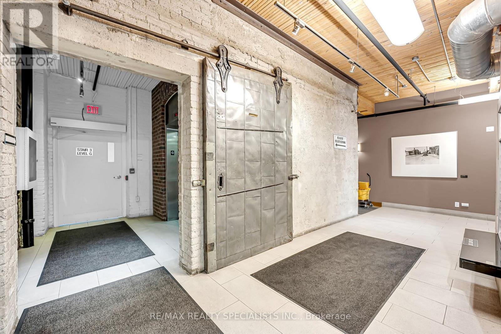 520 - 68 Broadview Avenue, Toronto, Ontario M4M 2E8 - Photo 2 - E13056720
