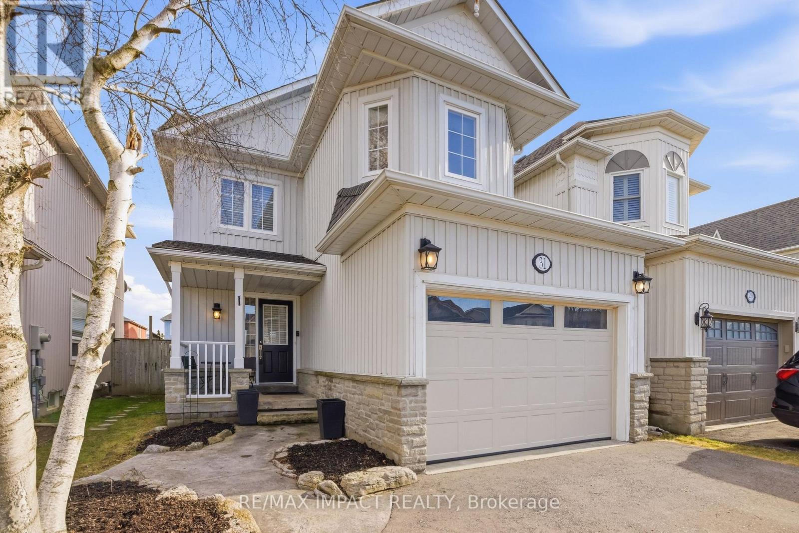 31 Shipley Avenue, Clarington, Ontario  L1B 1M7 - Photo 3 - E13056866