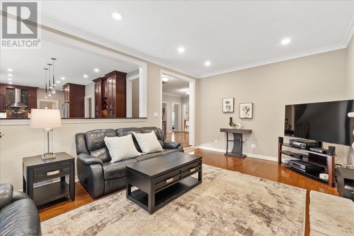 1484 Rougemount Drive, Pickering, Ontario  L1V 1N1 - Photo 11 - E13047426