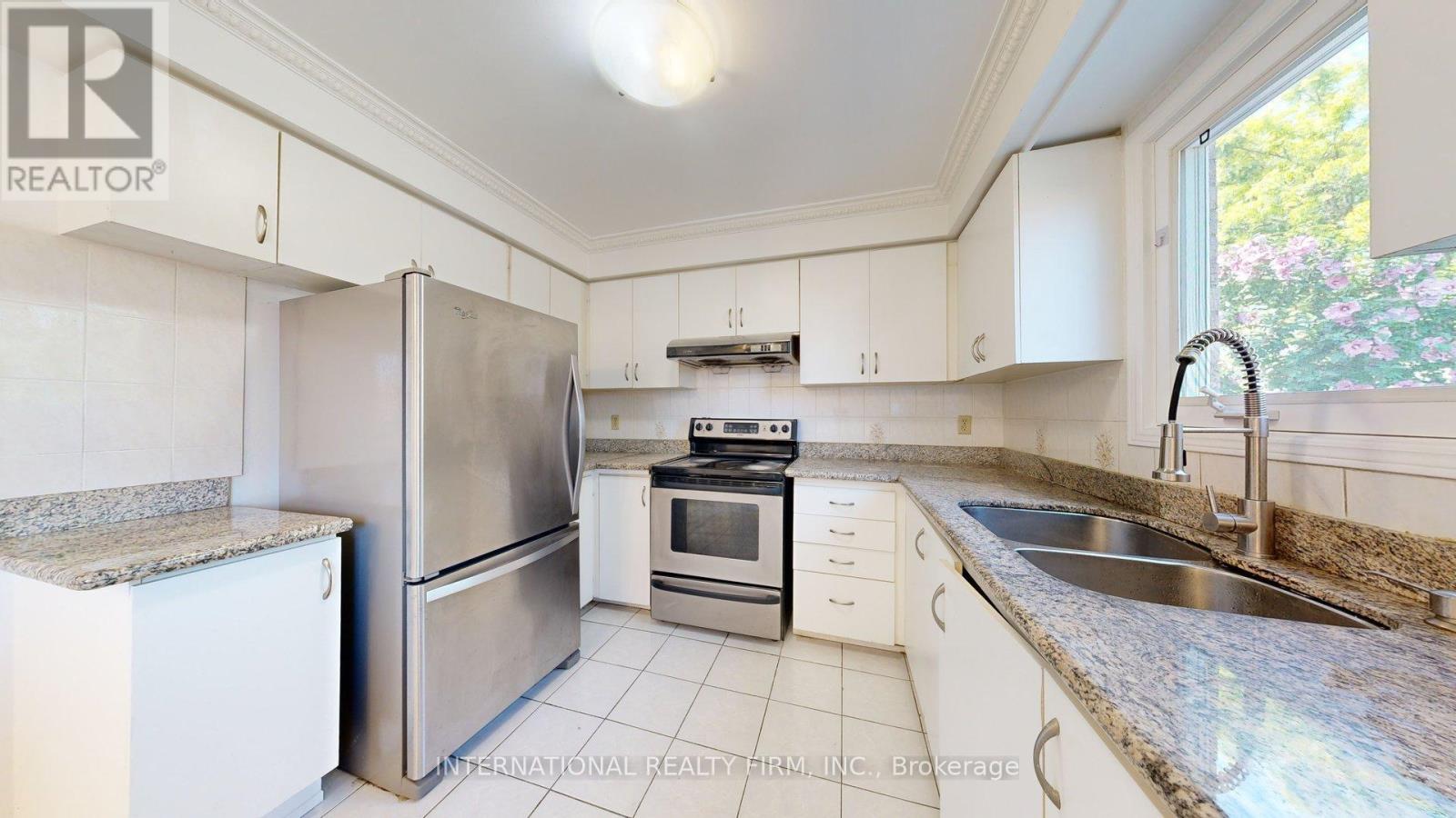 71 Olivewood Drive, Markham, Ontario  L3S 3E2 - Photo 19 - N13055474