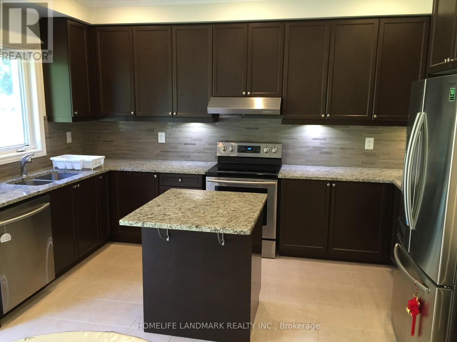 140 Riding Mountain Drive, Richmond Hill (Jefferson), Ontario  L4E 0T9 - Photo 2 - N13056626
