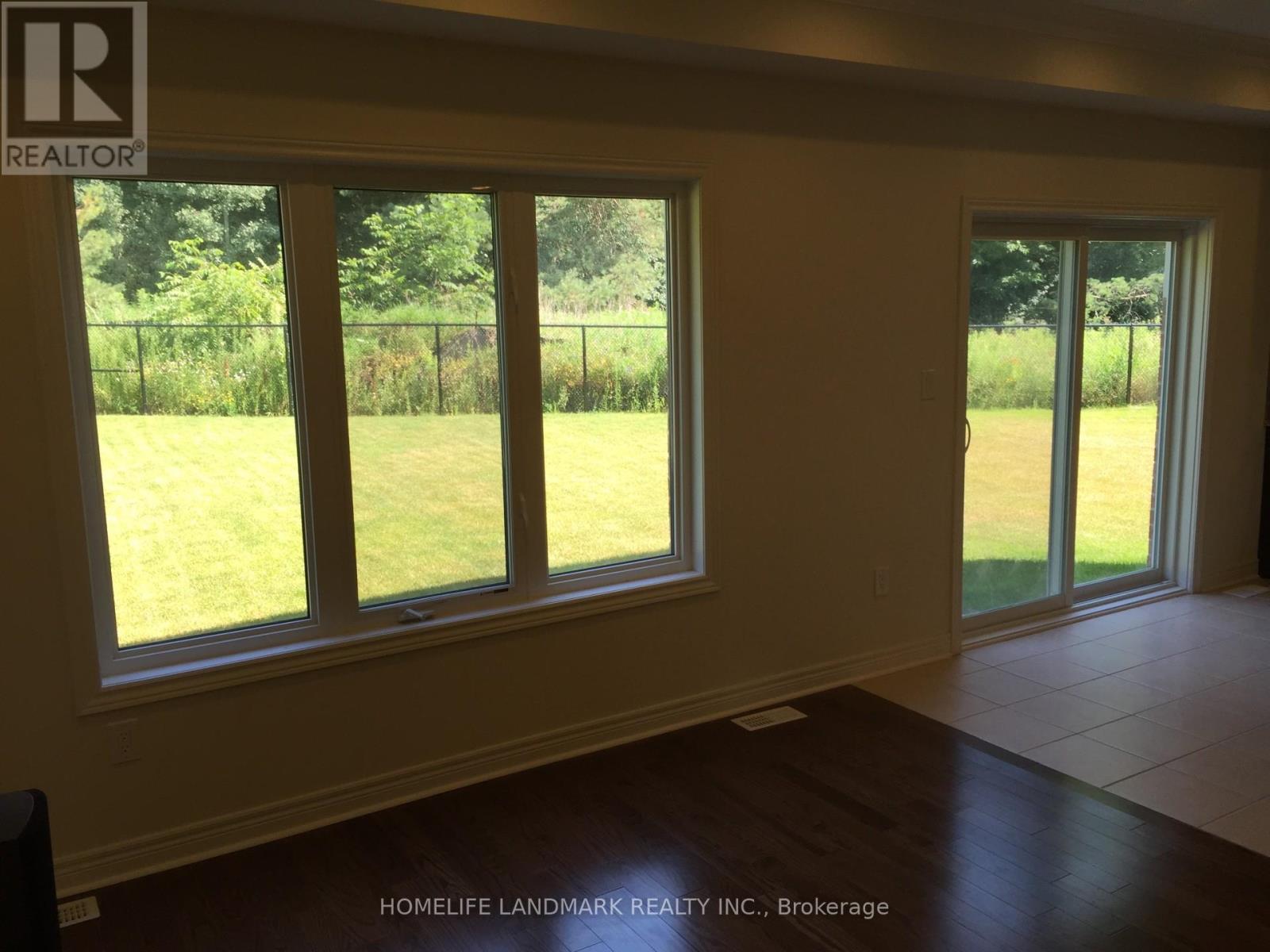 140 Riding Mountain Drive, Richmond Hill (Jefferson), Ontario  L4E 0T9 - Photo 3 - N13056626