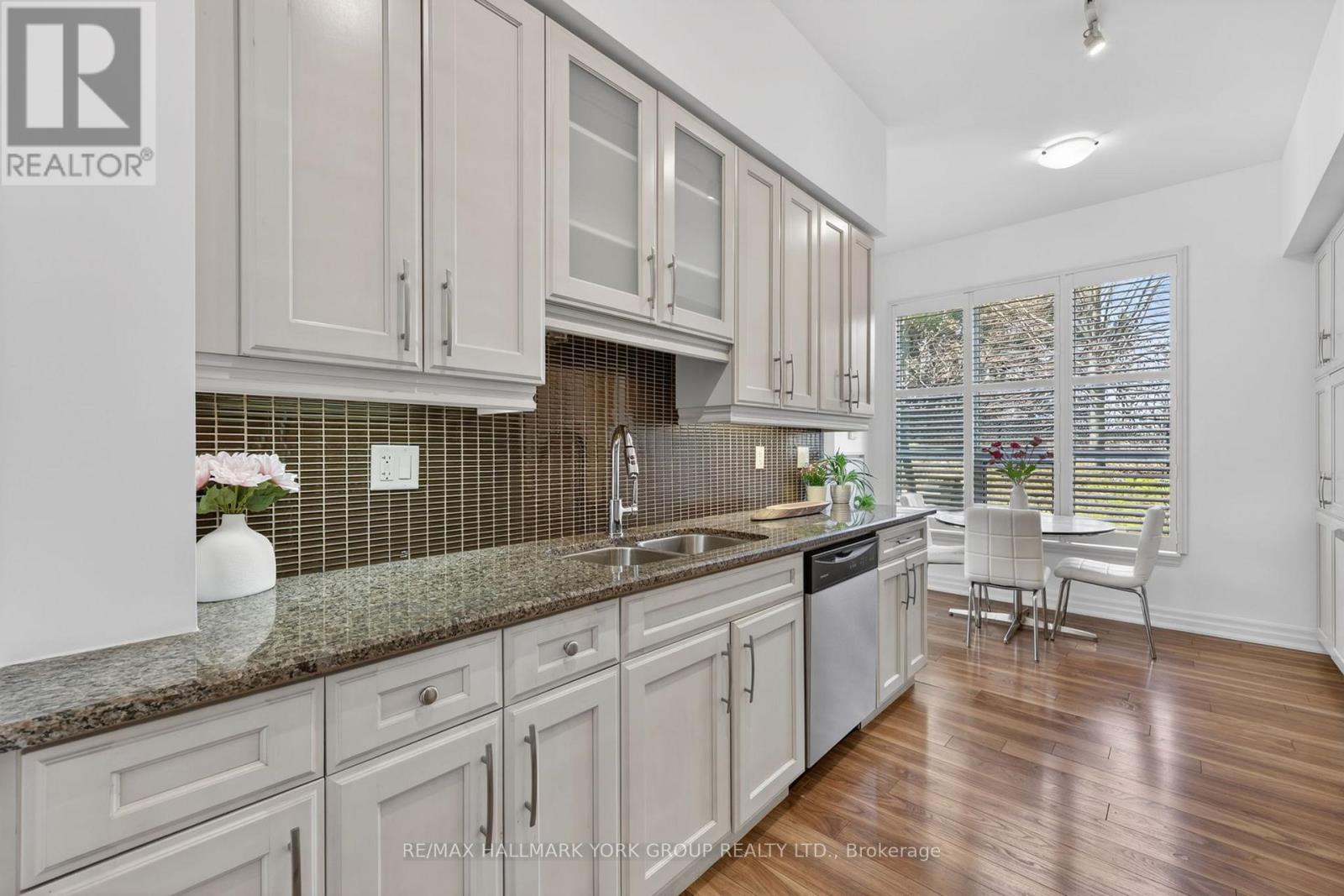 109 - 180 John Way W, Aurora, Ontario  L4G 0R3 - Photo 8 - N13056688