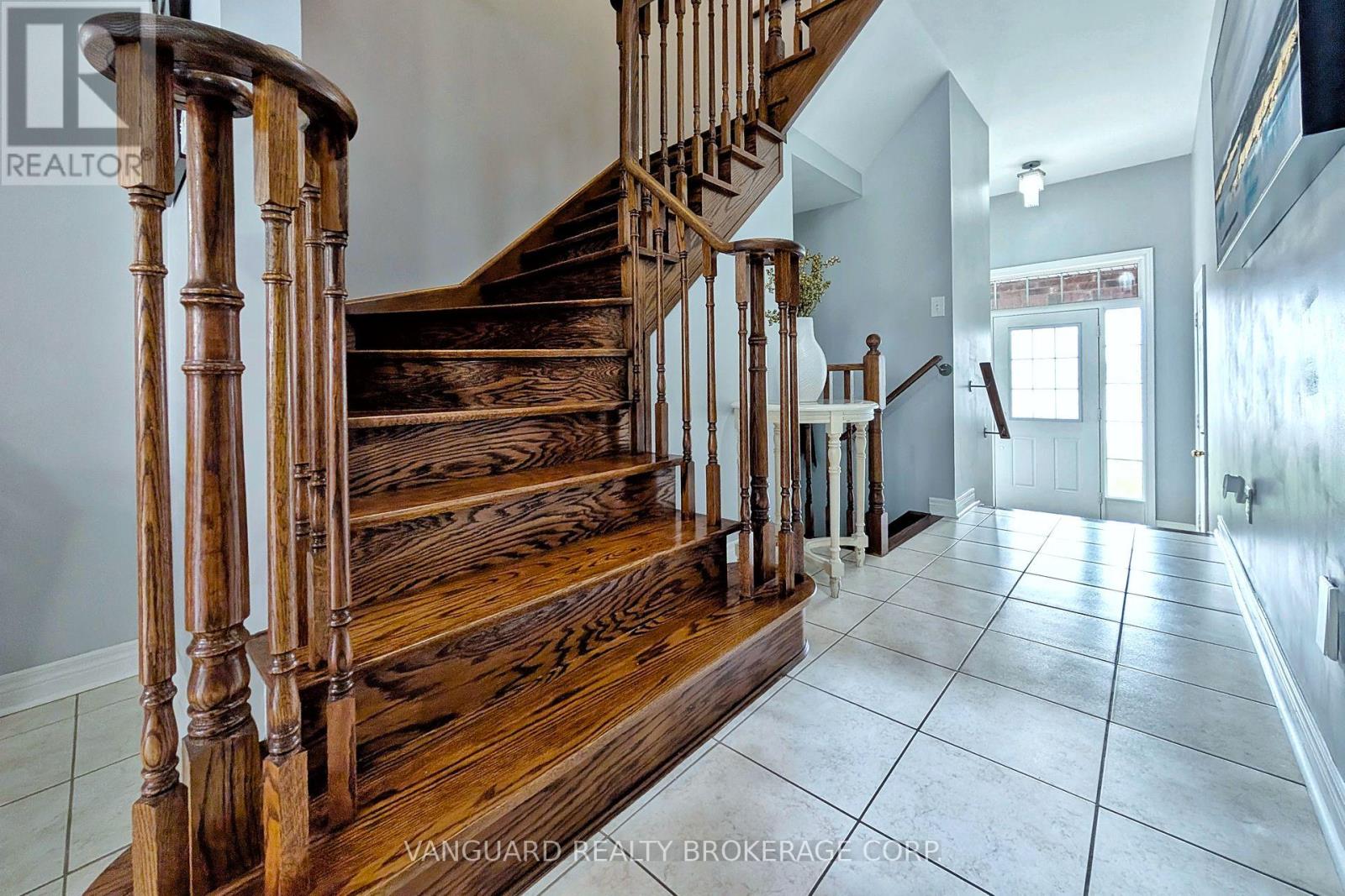 63 Mccann Crescent, Bradford West Gwillimbury (Bradford), Ontario  L3Z 0G6 - Photo 23 - N13056726