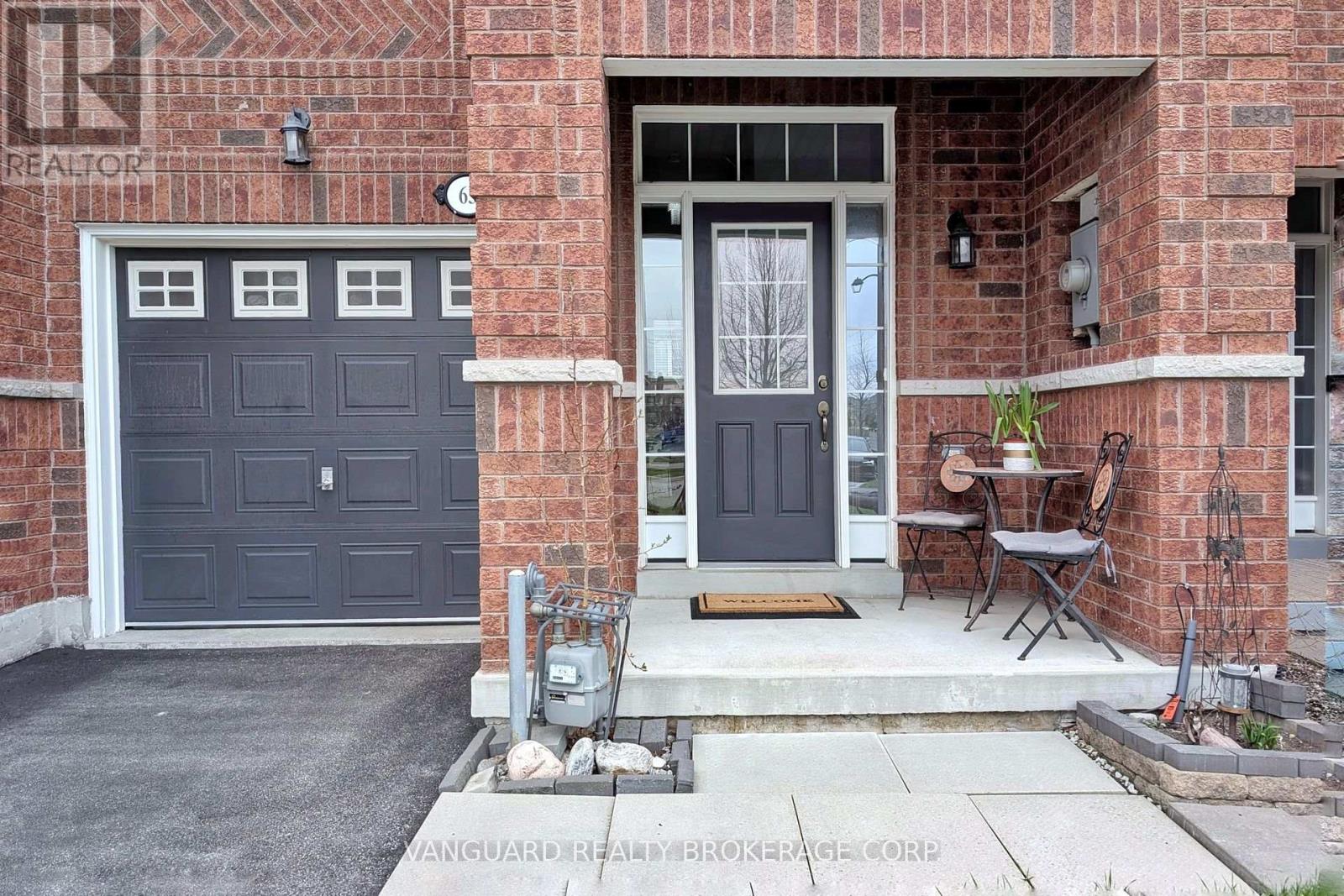 63 Mccann Crescent, Bradford West Gwillimbury (Bradford), Ontario  L3Z 0G6 - Photo 4 - N13056726