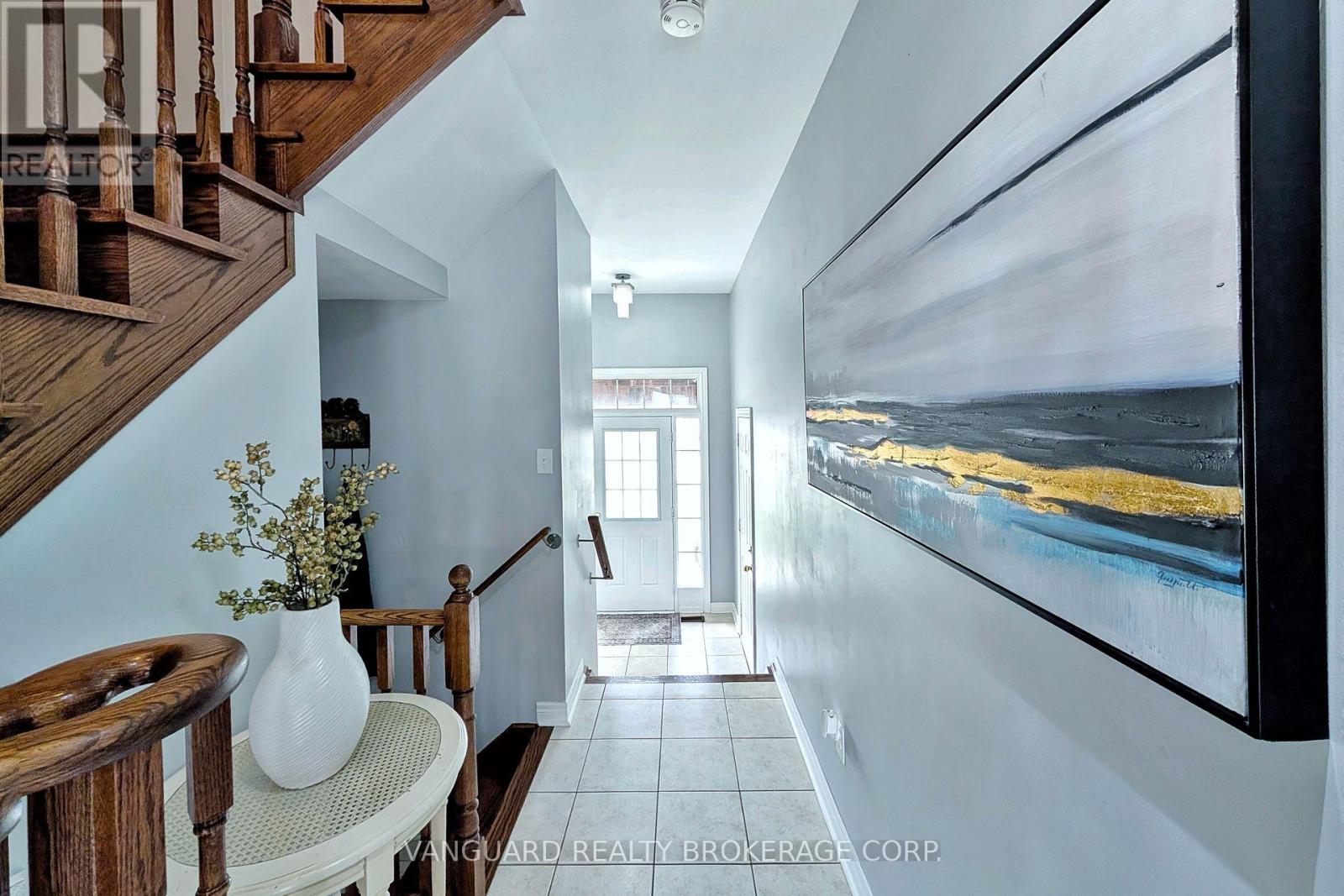 63 Mccann Crescent, Bradford West Gwillimbury (Bradford), Ontario  L3Z 0G6 - Photo 5 - N13056726