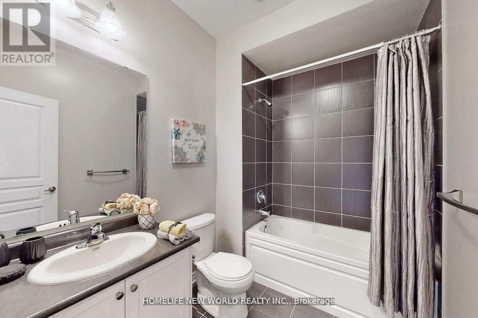 74 Brock Avenue, Markham (Berczy), Ontario  L6C 0S9 - Photo 11 - N13056780