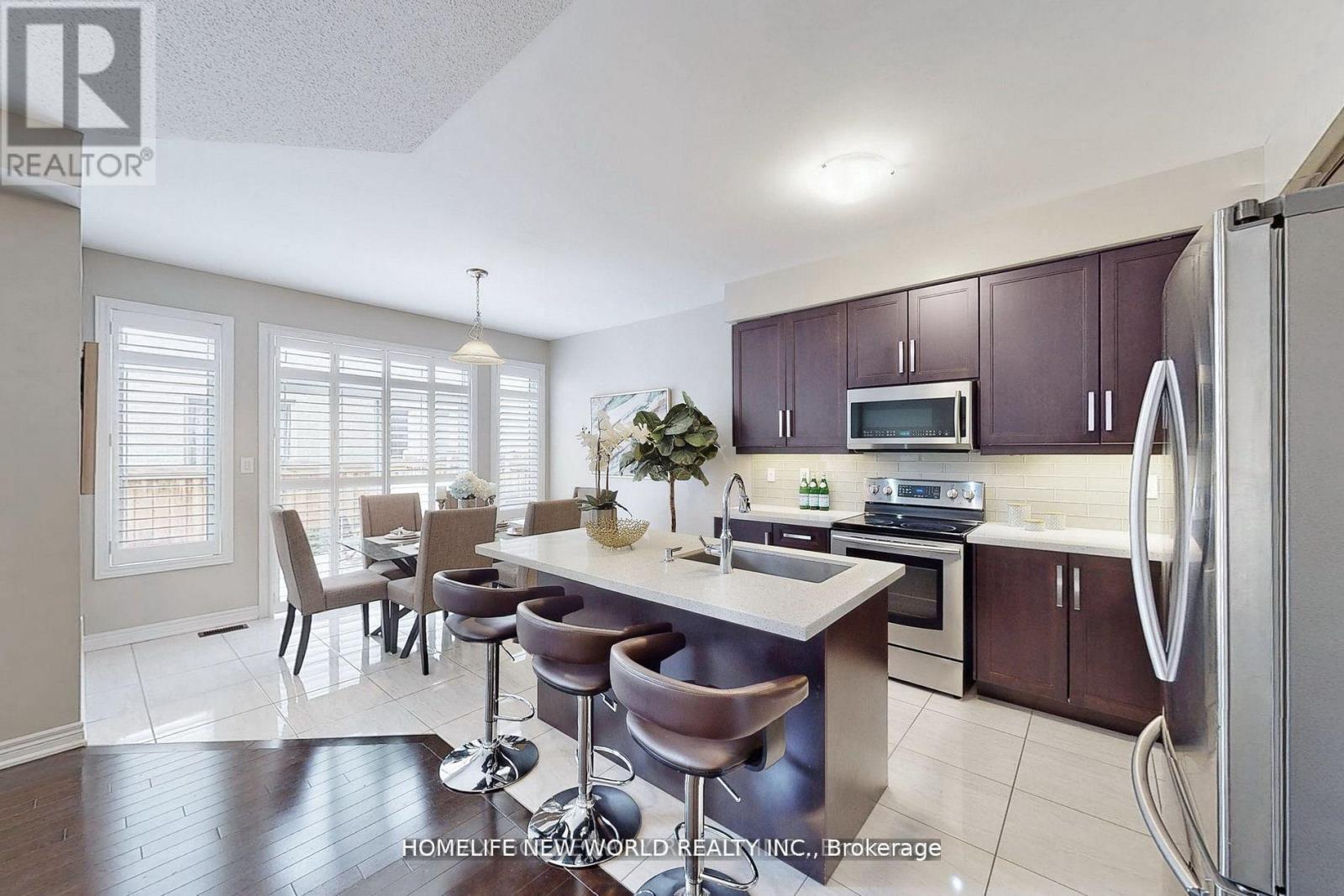 74 Brock Avenue, Markham (Berczy), Ontario  L6C 0S9 - Photo 5 - N13056780