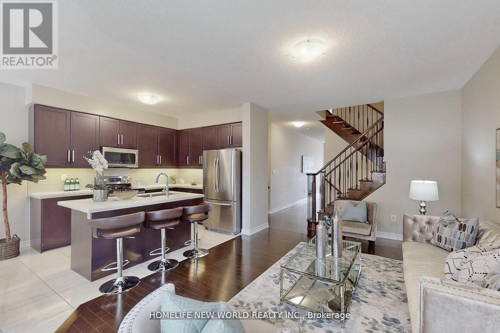 74 Brock Avenue, Markham (Berczy), Ontario  L6C 0S9 - Photo 6 - N13056780