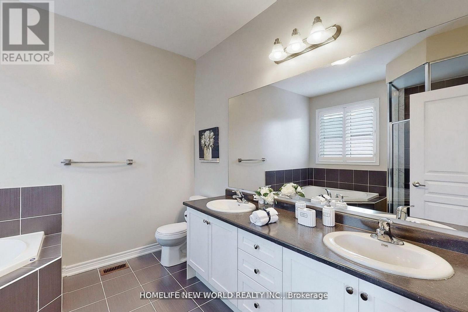 74 Brock Avenue, Markham (Berczy), Ontario  L6C 0S9 - Photo 8 - N13056780