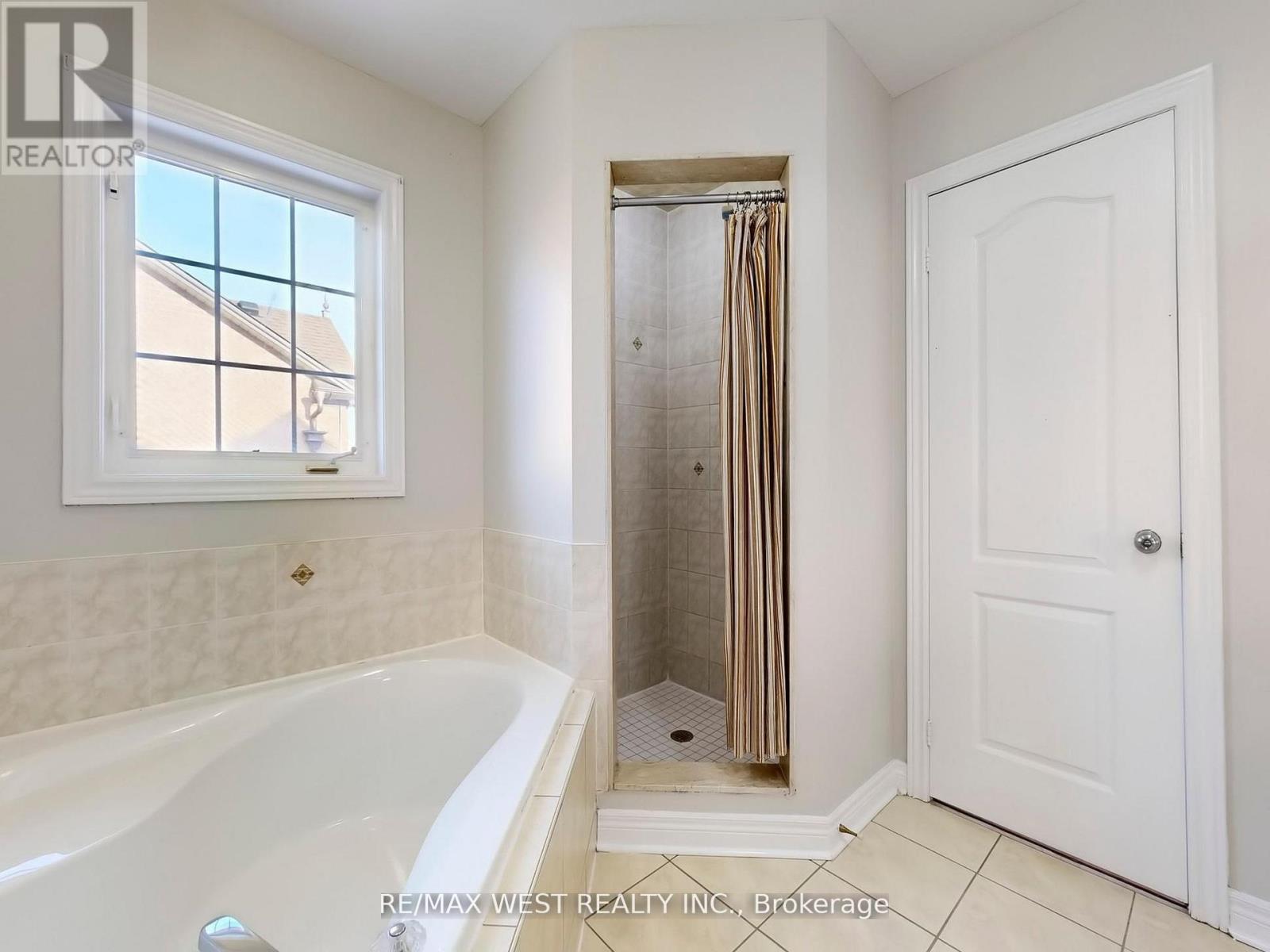 56 Planter Crescent, Vaughan (Vellore Village), Ontario  L4H 2V5 - Photo 34 - N13056790