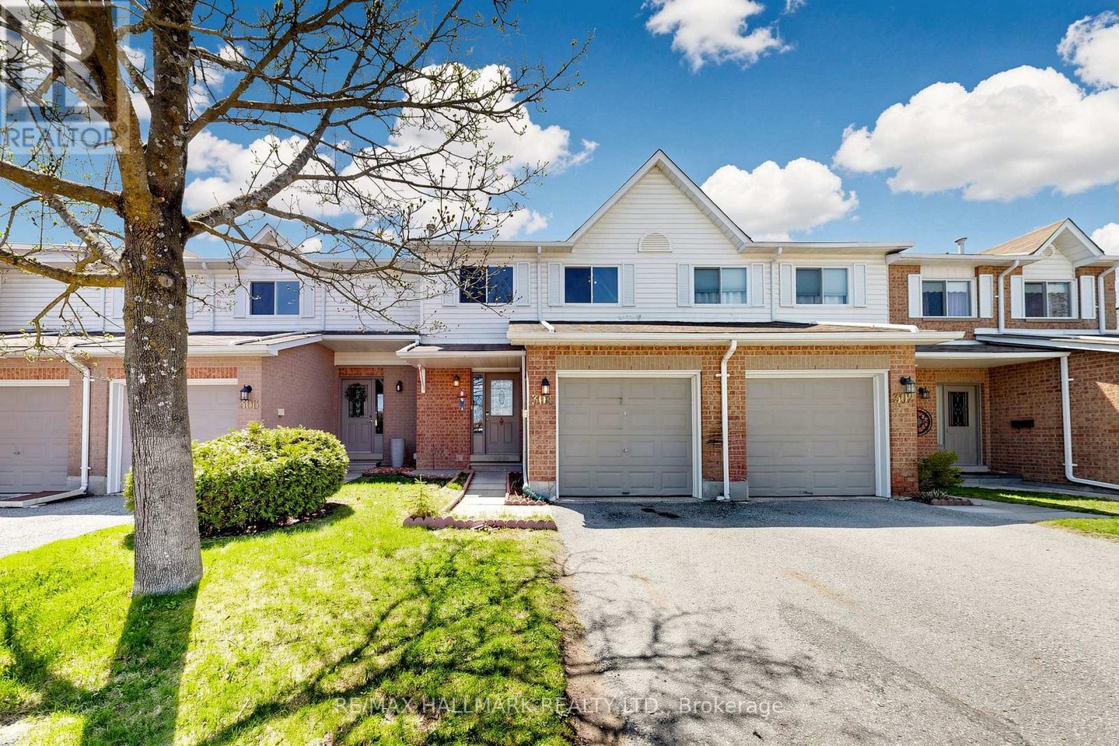 304 Maciver Boulevard, Newmarket, Ontario  L3X 1Y4 - Photo 1 - N13056810