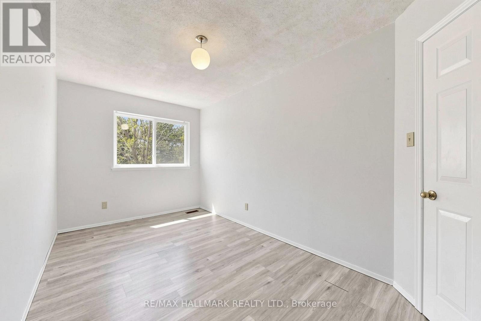 304 Maciver Boulevard, Newmarket, Ontario  L3X 1Y4 - Photo 20 - N13056810