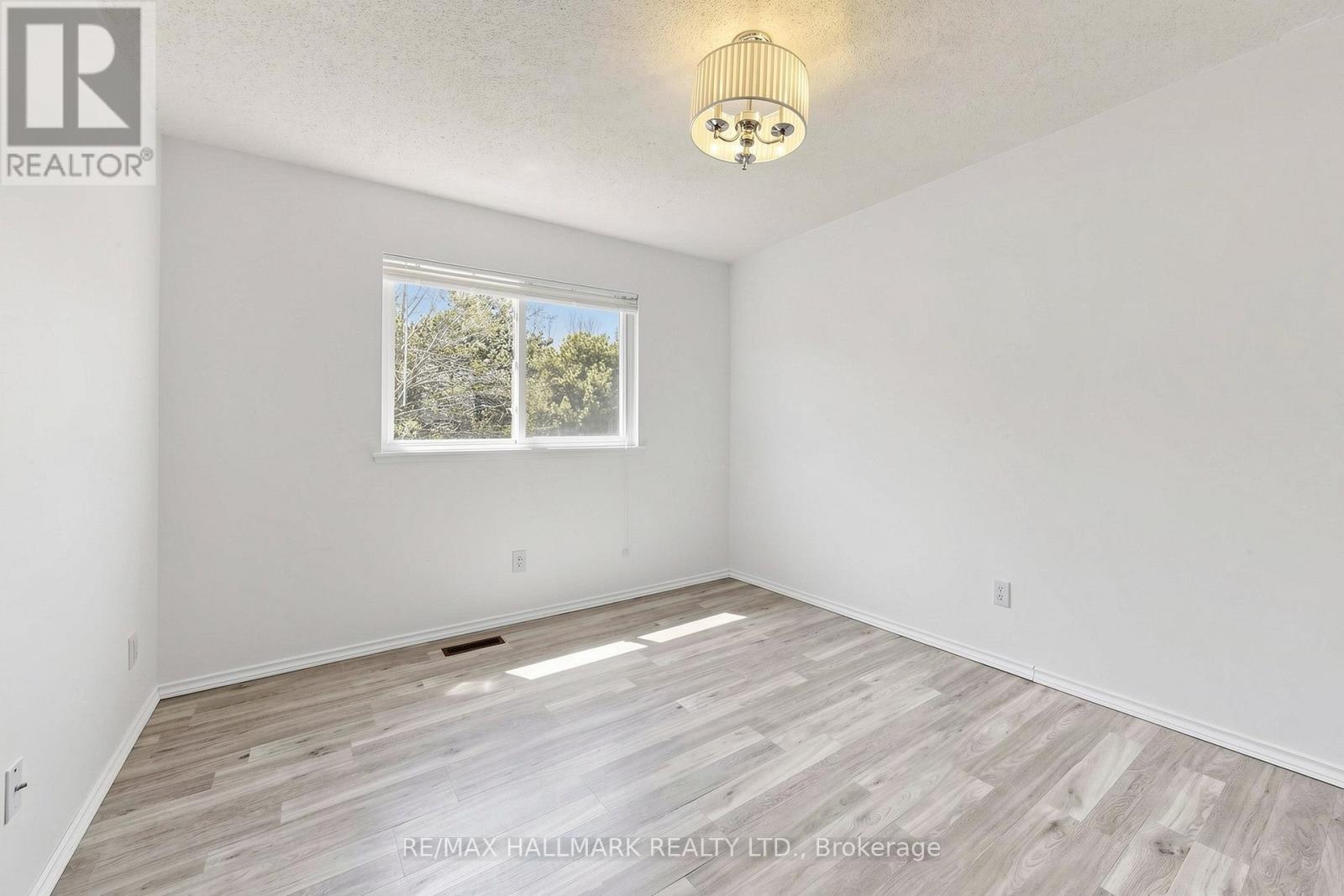 304 Maciver Boulevard, Newmarket, Ontario  L3X 1Y4 - Photo 23 - N13056810