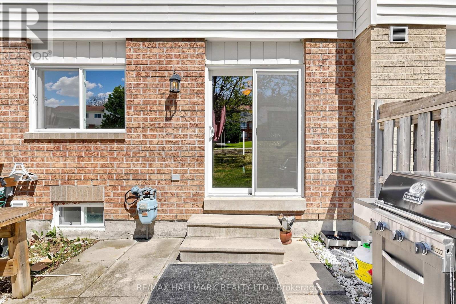 304 Maciver Boulevard, Newmarket, Ontario  L3X 1Y4 - Photo 32 - N13056810