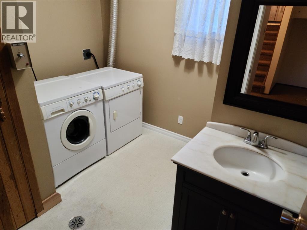 7413 96 Street, Peace River, Alberta  T8S 1E4 - Photo 22 - A2294704