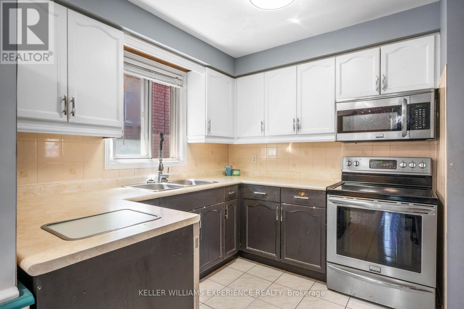 321 Park Street, Orillia, Ontario  L3V 7R6 - Photo 5 - S13056602