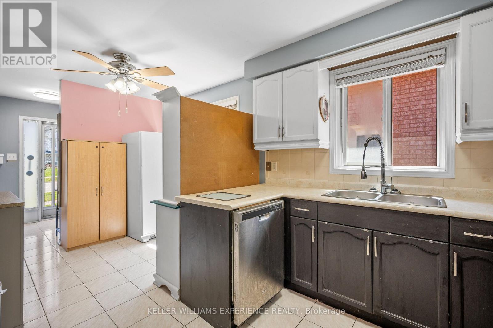 321 Park Street, Orillia, Ontario  L3V 7R6 - Photo 7 - S13056602