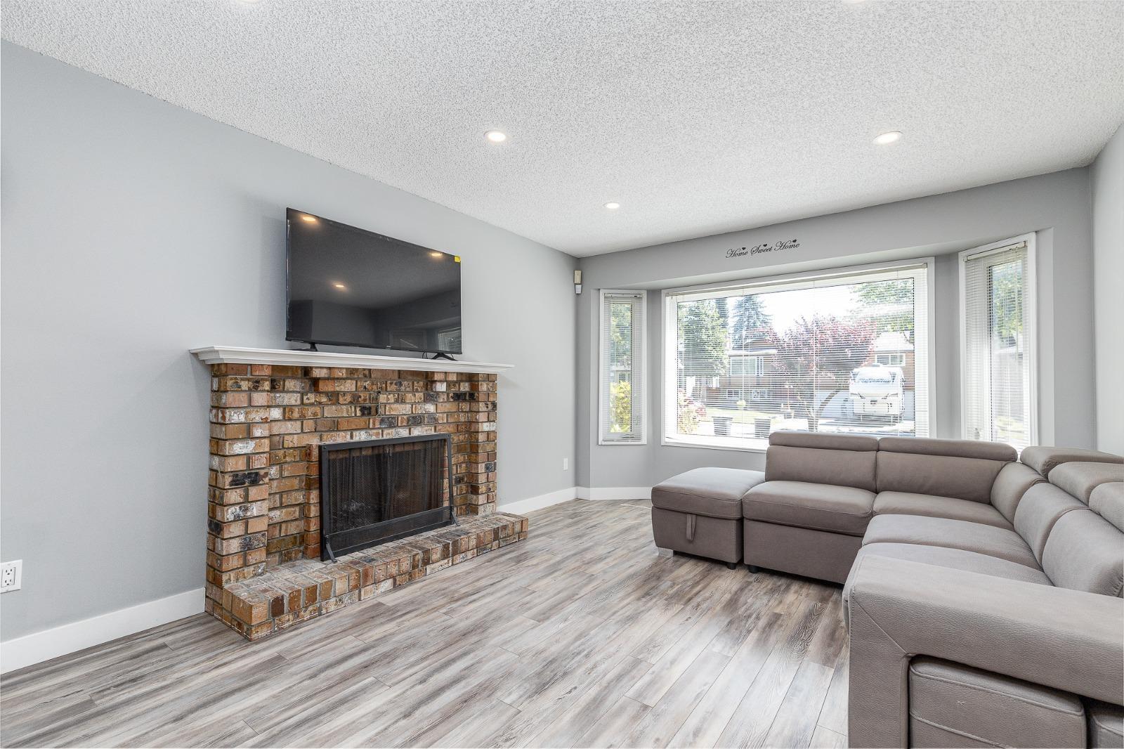 9435 149a Street, Surrey, British Columbia  V3R 7V6 - Photo 6 - R3116570