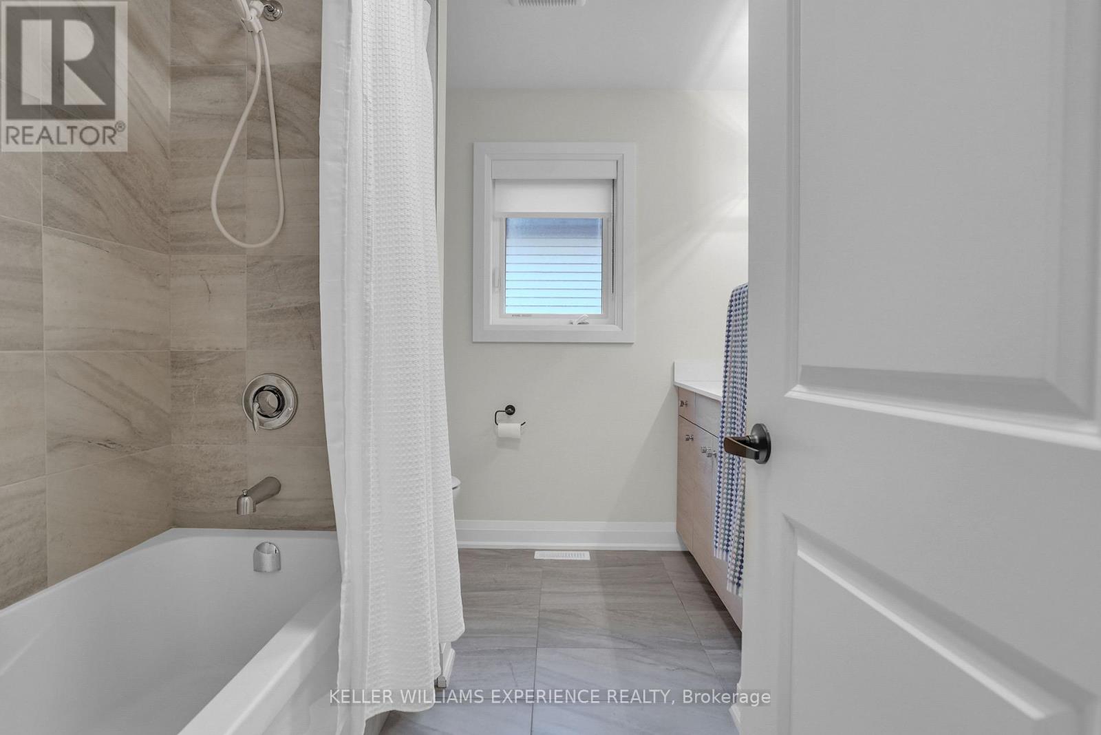 86 Clapperton Street, Barrie (Codrington), Ontario  L4M 3G2 - Photo 25 - S13056608